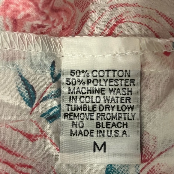 The Nu Vintage White & Pink Floral Button Up Western Style Blouse, size Medium - Picture 9 of 9